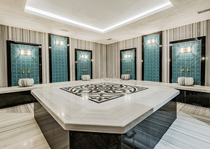 Сучасна квартира з садом біля моря в мальовничому районі