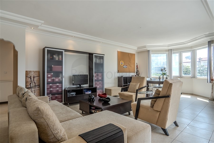 Затишна квартира недалеко від пляжу Клеопатри