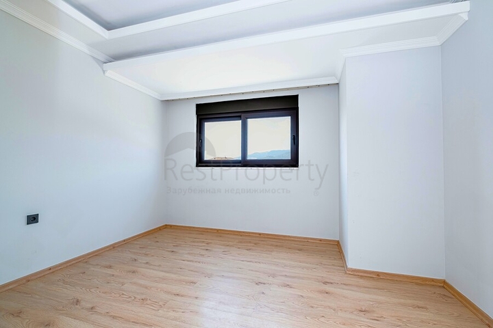 Просторий пентхаус 4 + 1 з багатою інфраструктурою в серці району Оба