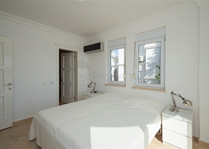 Розкішна вілла з панорамним видом на море в одному з найпрестижніших районів Аланії