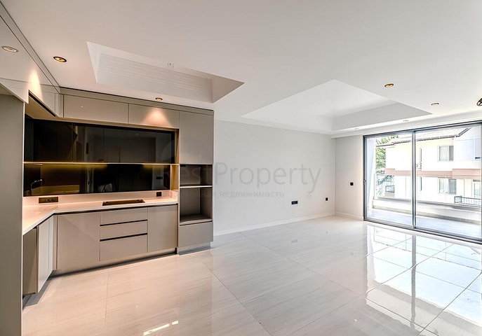 Розкішна квартира в сучасному житловому комплексі біля моря