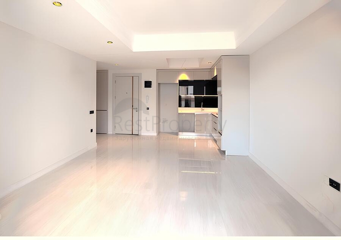 Розкішна квартира в сучасному житловому комплексі біля моря