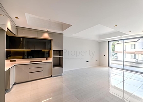 Розкішна квартира в сучасному житловому комплексі біля моря