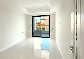 Сучасна квартира біля моря в престижному комплексі