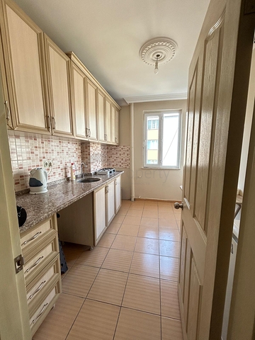 Квартира планування 2 + 1 в мікрорайоні Кизиларик - Анталія