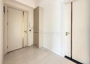 Сучасна квартира біля моря в престижному районі Турклер