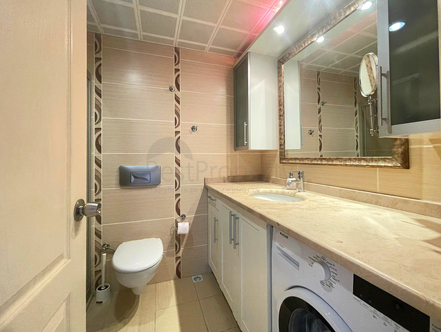 Простора мебльована квартира в престижному районі Оба