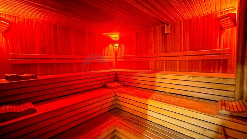 Простора мебльована квартира в престижному районі Оба