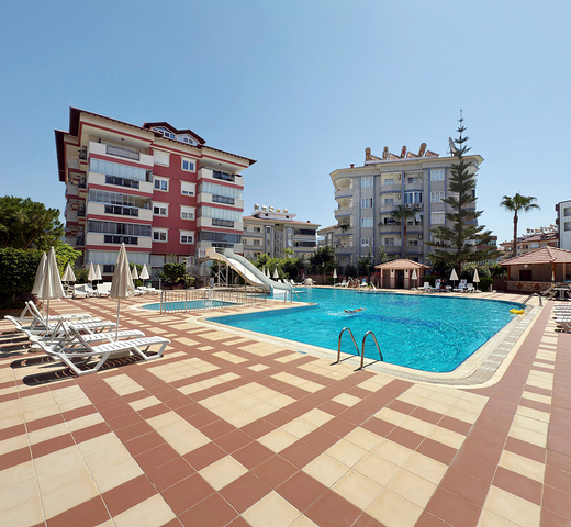 Простора мебльована квартира в престижному районі Оба