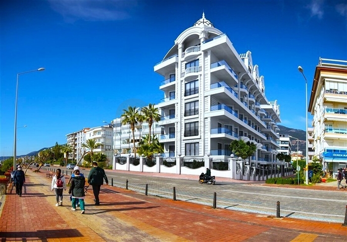 Розкішний пентхаус 4 + 1 з панорамним видом на море в центрі Аланії