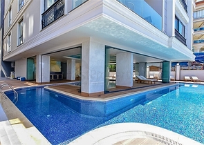 Розкішний пентхаус 4 + 1 з панорамним видом на море в центрі Аланії