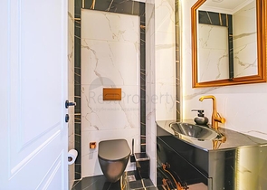 Розкішний пентхаус 4 + 1 з панорамним видом на море в центрі Аланії