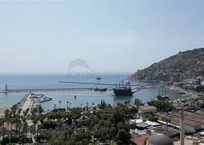 Комерційне приміщення під громадянство в центрі Аланії-всього в 250 метрах від моря