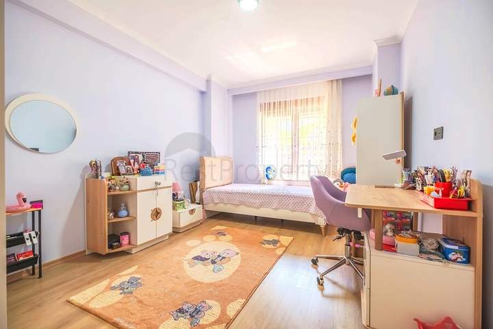 Просторий дуплекс з садом 5+1 в престижному районі Оба