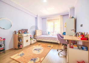 Просторий дуплекс з садом 5+1 в престижному районі Оба