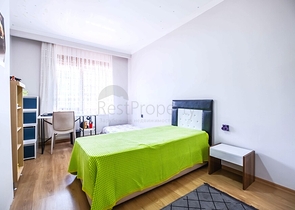 Просторий дуплекс з садом 5+1 в престижному районі Оба