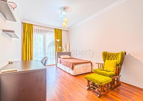 Квартира 3 + 1 з окремою кухнею в одному з кращих комплексів Аланії