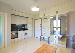 Сучасна квартира 1 + 1 в районі Кестель