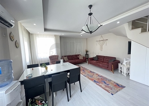 Просторий пентхаус в Джікджіллі з видом на море