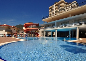 Просторий пентхаус в Джікджіллі з видом на море