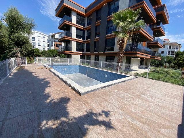 Квартира планування 2 + 1 в районі Коньяалти - Анталія