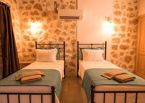 На продаж виставлені дві вілли в районі Каш-Анталія  На продаж виставлені дві вілли в районі Каш-Анталія