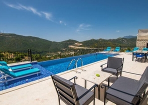 На продаж виставлені дві вілли в районі Каш-Анталія  На продаж виставлені дві вілли в районі Каш-Анталія