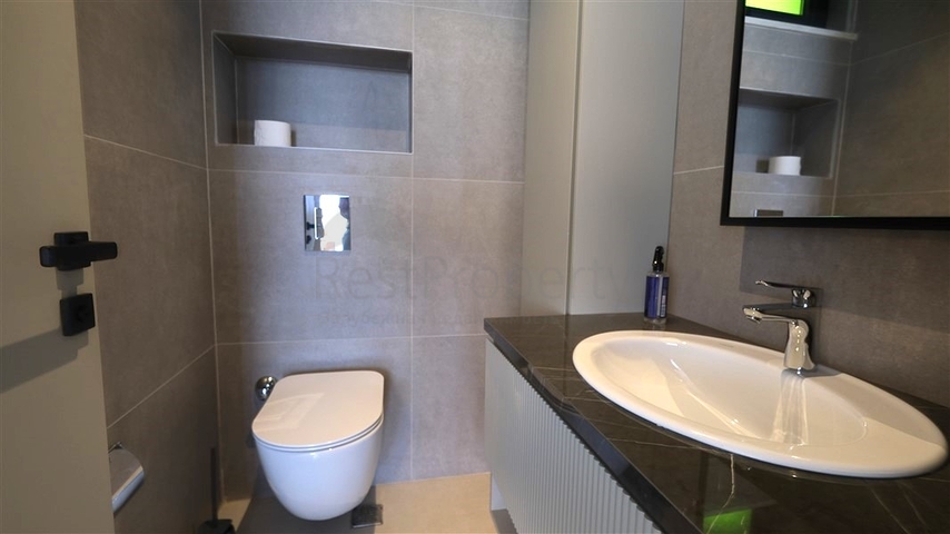 Сучасна вілла з панорамним видом на море в Каргиджаку