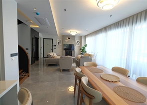 Сучасна вілла з панорамним видом на море в Каргиджаку