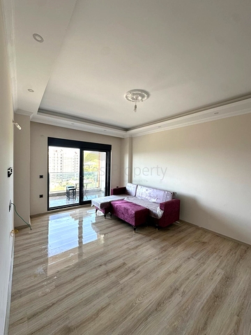 Сучасна квартира 1 + 1 з видом на море в Демірташі