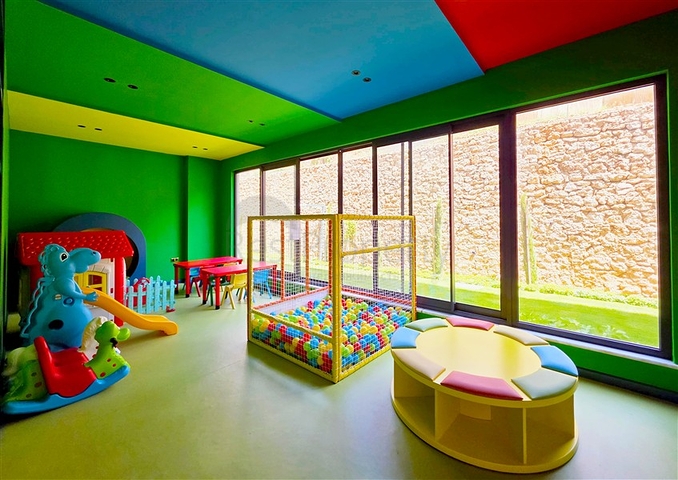 Затишна квартира біля моря з багатою інфраструктурою в Тосмурі