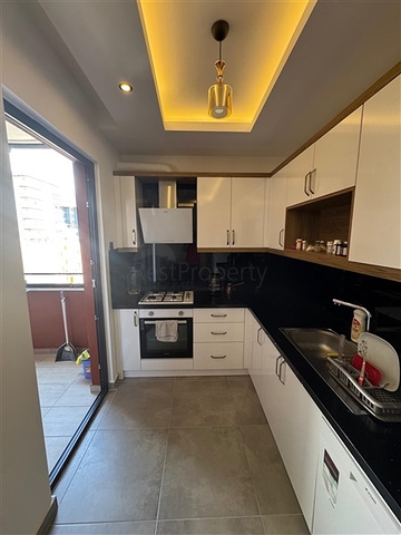 Сучасна квартира 1 + 1 в новому комплексі в Махмутларі всього 350 м від моря