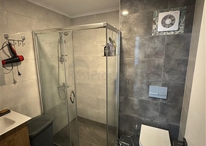 Сучасна квартира 1 + 1 в новому комплексі в Махмутларі всього 350 м від моря