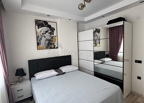 Сучасна квартира 1 + 1 в новому комплексі в Махмутларі всього 350 м від моря