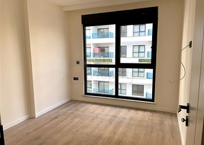 Сучасна квартира 1 + 1 в новому комплексі з басейном і спа-зоною в Махмутларі