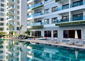 Сучасна квартира 1 + 1 в новому комплексі з басейном і спа-зоною в Махмутларі