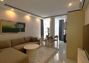 Сучасна квартира 1 + 1 в оренду в центрі Аланії поруч з пляжем