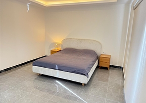 Пентхаус з двома спальнями і панорамними видами в сучасному комплексі району Оба