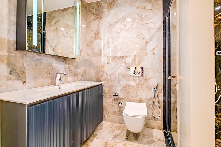 Сучасна квартира 2+1 в новому житловому комплексі біля моря в районі Тюрклер