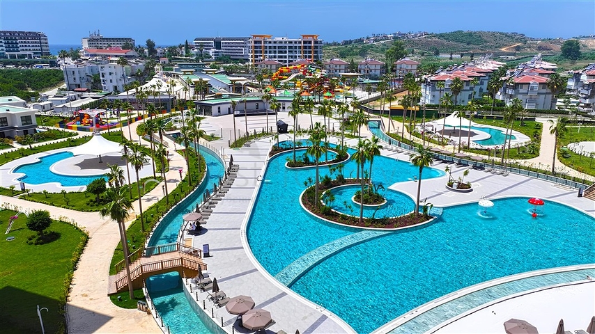 Сучасна квартира 2+1 в новому житловому комплексі біля моря в районі Тюрклер