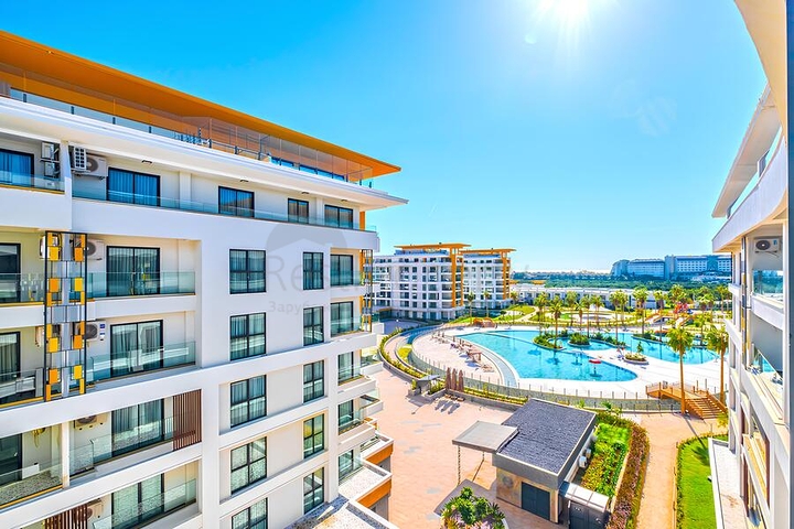 Сучасна квартира 2+1 в новому житловому комплексі біля моря в районі Тюрклер