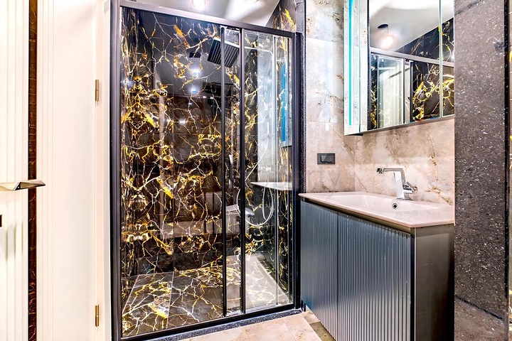 Сучасна квартира 2+1 в новому житловому комплексі біля моря в районі Тюрклер