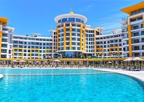 Сучасна квартира 2+1 в новому житловому комплексі біля моря в районі Тюрклер