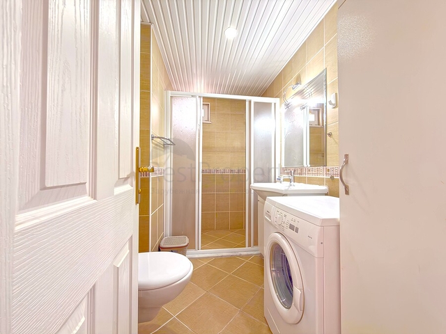 Світла мебльована квартира для довгострокової оренди в Джікджіллі