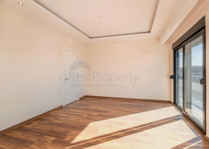 Пентхаус 6 + 1 з терасами в районі Оба