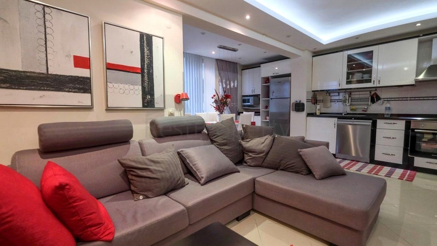 Затишна квартира в центральній частині Аланії