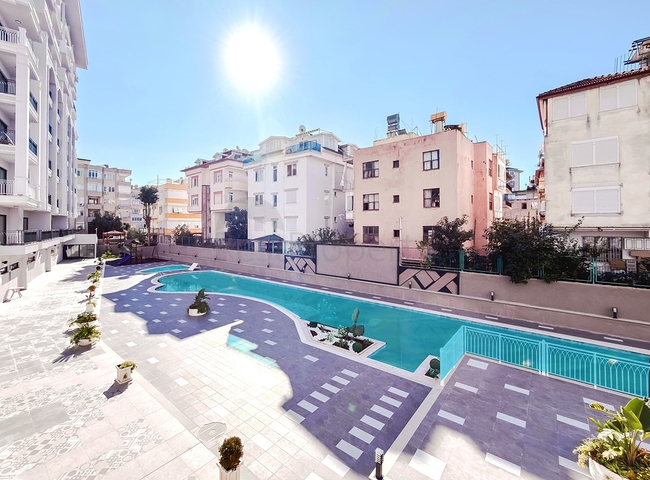 Сучасна квартира 1 + 1 в розвиненому житловому комплексі Аланії