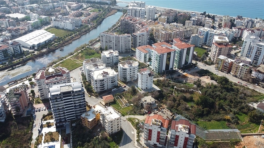 Затишна квартира 2 + 1 в сучасному житловому комплексі Тосмура