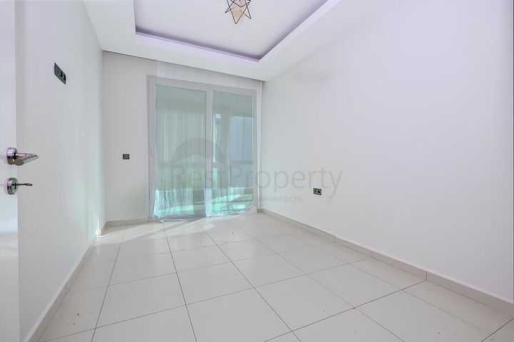 Затишна квартира 2 + 1 в сучасному житловому комплексі Тосмура