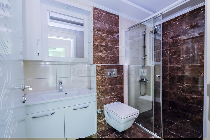 Затишна квартира 2 + 1 в сучасному житловому комплексі Тосмура